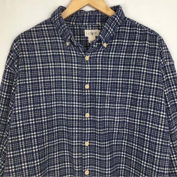 Vintage J Crew Men’s Plaid Flannel Button Down Shirt Blue White Casual Mens XL - Picture 2 of 8